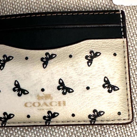 Coach Leather Card Case F59787 Butterfly Dot Black Chalk Pre-Own with Defect - Picture 7 of 8